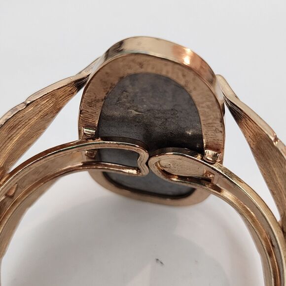 Mia Collection Bracelet By Kim Min Sun Cougar Leopard Faceted Gold Tone Cuff - Picture 5 of 7